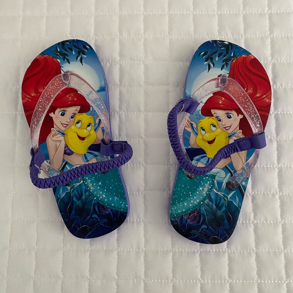 Disney Ariel Flip Flops Size 9T Never Worn